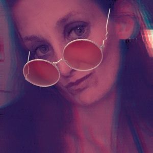 Meet your Posher, Joni